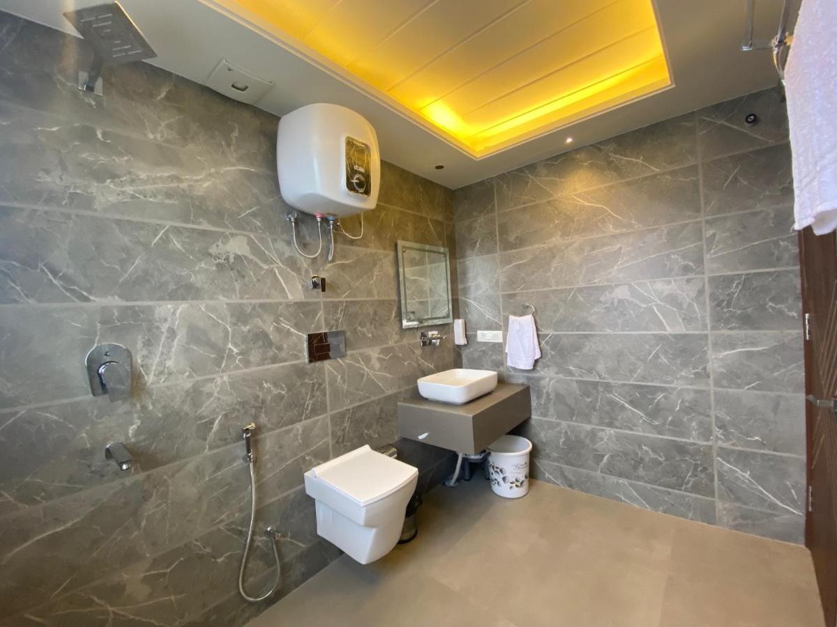 The Westberry 50Mtrs Offroading And 50 Mtrs Nature Path Shimla Exterior foto